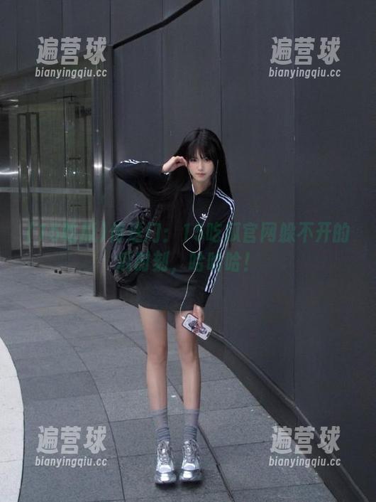 传送门：15吃瓜官网躲不开的瓜时刻，哈哈哈！
