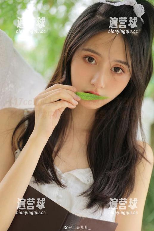 每天在17cc吃瓜，下载的同时不知不觉中道德观也被重塑了，真是微妙！