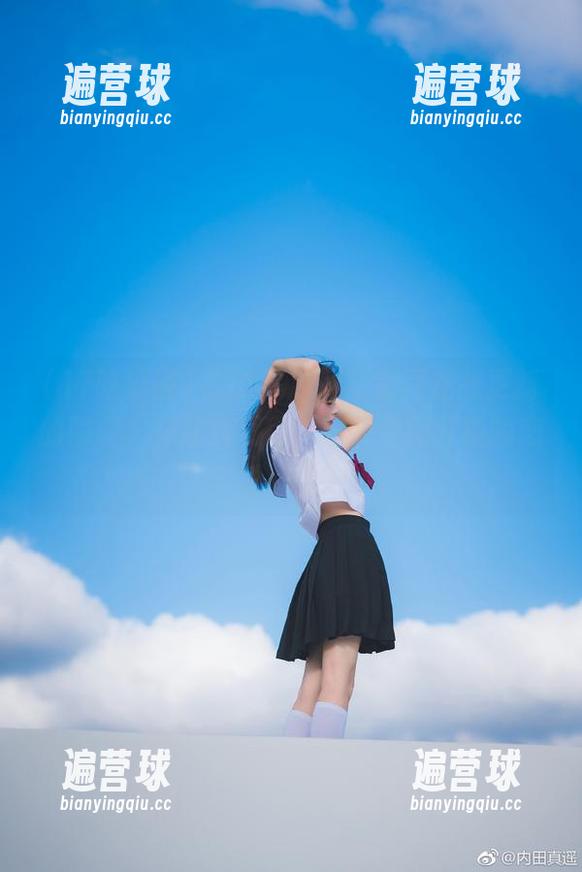 17吃瓜网 “17吃瓜网”官网在线更新的瞬间,总让我期待,就像是翻开新的恋爱篇章。