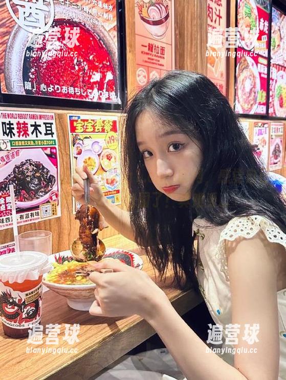 登上51cg1.com官网，感觉自己被一堆八卦包围了！真难受...