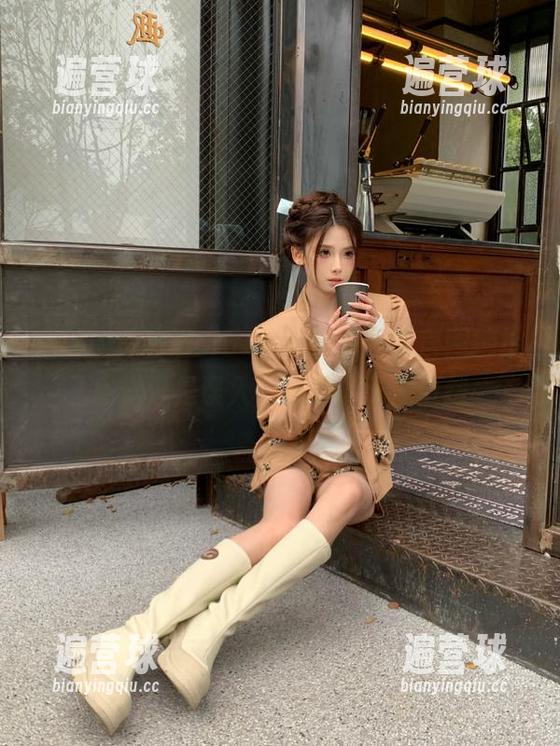 钻进“51cg.com”的官网地址，感觉像是误入一场梦，无法自拔。