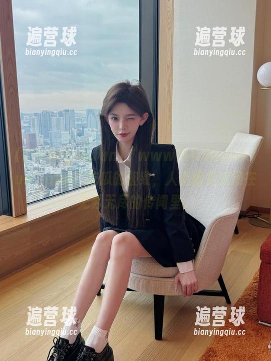 “www.51chigua.fun”app，吃瓜的极致，人们像是沉浸在无穷无尽的传闻里。