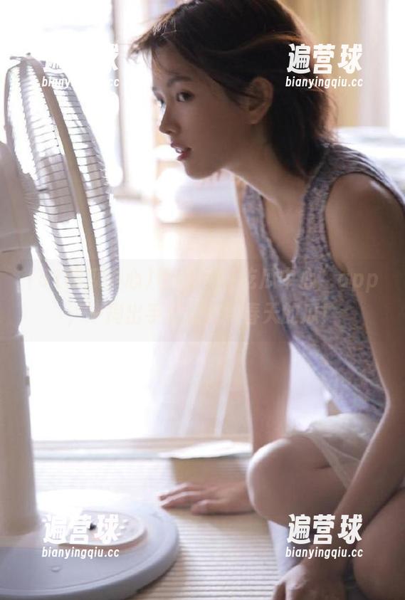 使用“51吃瓜中心”app，一掏出手机就想到春天的瓜！