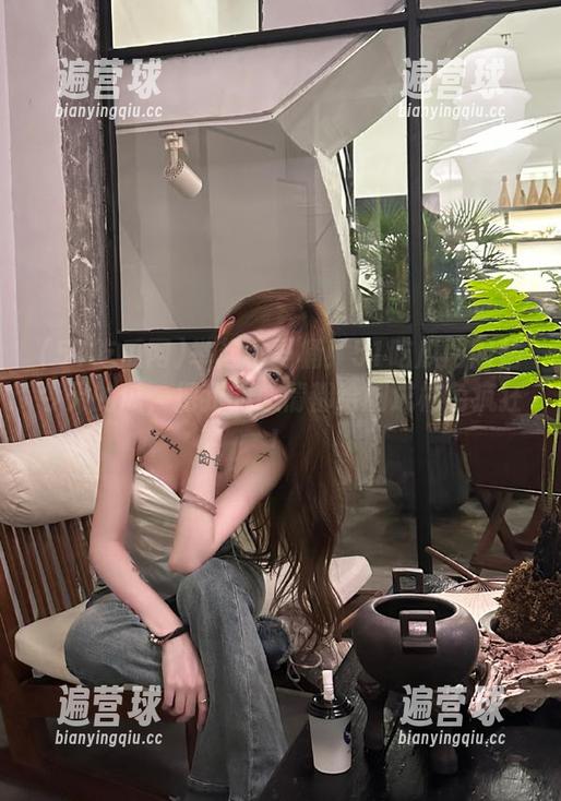 举起小马桶！51吃瓜网网站今天的瓜，把我的心情都给刷成橘色疯狂！