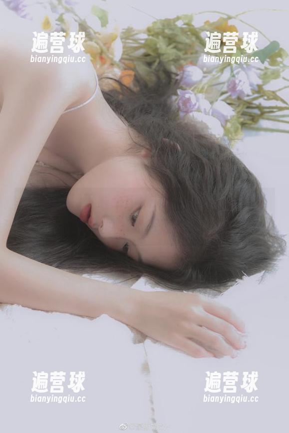 下载个52吃瓜，帮我剖析“吾爱吃瓜”的深层哲学？