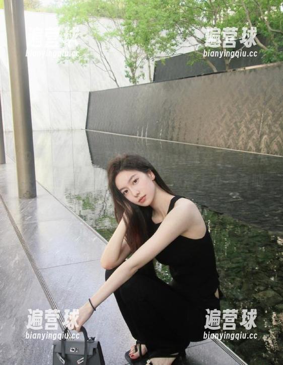 嘘～91黑料的ios端来了，吃瓜群众连屏幕都不够用了，快带上小零食吧！