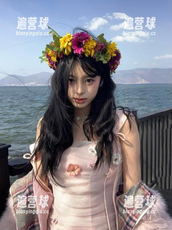 八哥黑料直达：碰见八卦的奇妙旅程