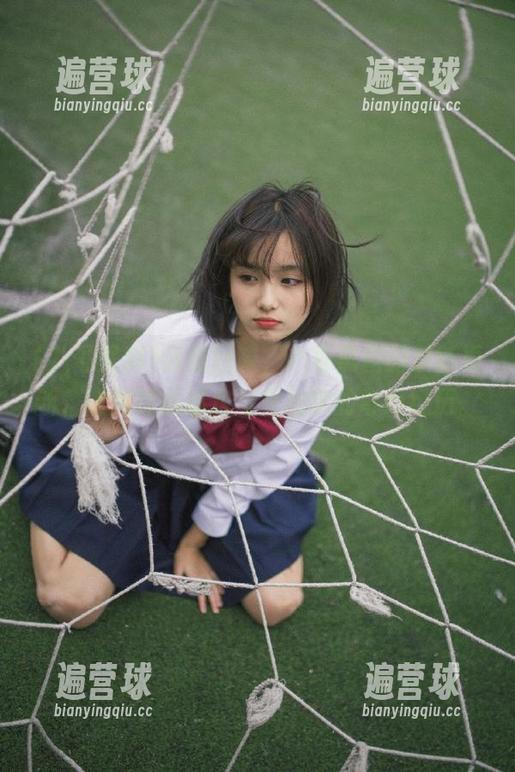话说回来，八哥黑料的最新更新，让我想起那次与鸟相亲的奇幻经历。