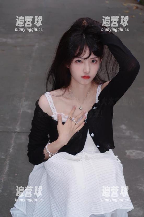 最新八卦，吃瓜大本营里小道消息如潮水般涌来！