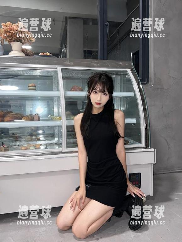 吃瓜网91直达深夜的网红家：你敢进吗？