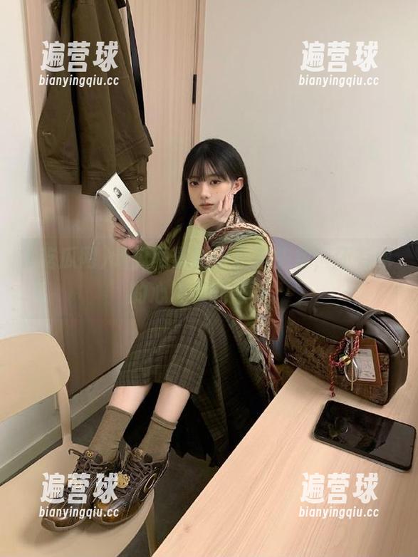 吃瓜网最新不止是头条，还有你的心跳在线感受。