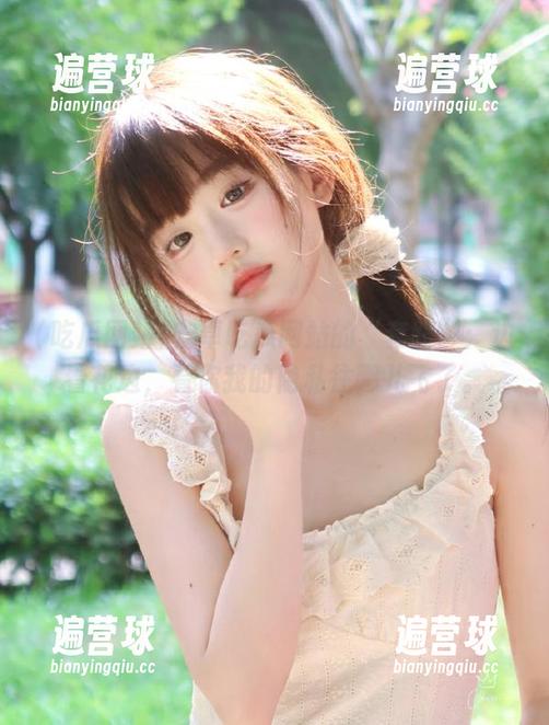 安卓吃瓜网站的“套路”：边看花边，看你我的隐私往哪儿飞了。