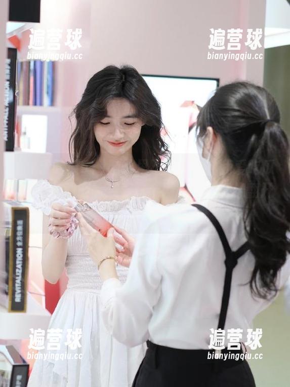 脑子里不停回放“我爱吃瓜51”的画面，观看这个网的节目就像翻开了一本无底的书。