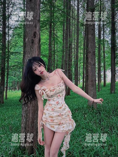 扒哥黑料下载，用上瘾的速度送来新鲜话题！