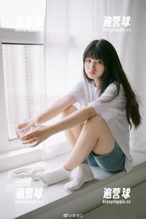 每日黑料 每日黑料,观看后我决定,得给溪水里捞个“演员”的名次了!
