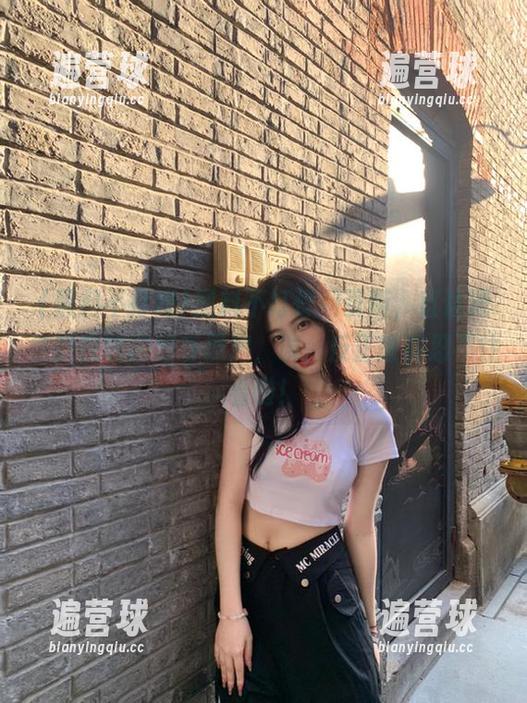 黑料不打烊网页版，直达通往我夜晚的好奇黑洞，诶，反正啥都忍不住看啦！