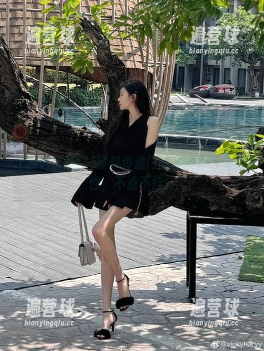 黑料传送门的链接真心太魔性，不点不行！