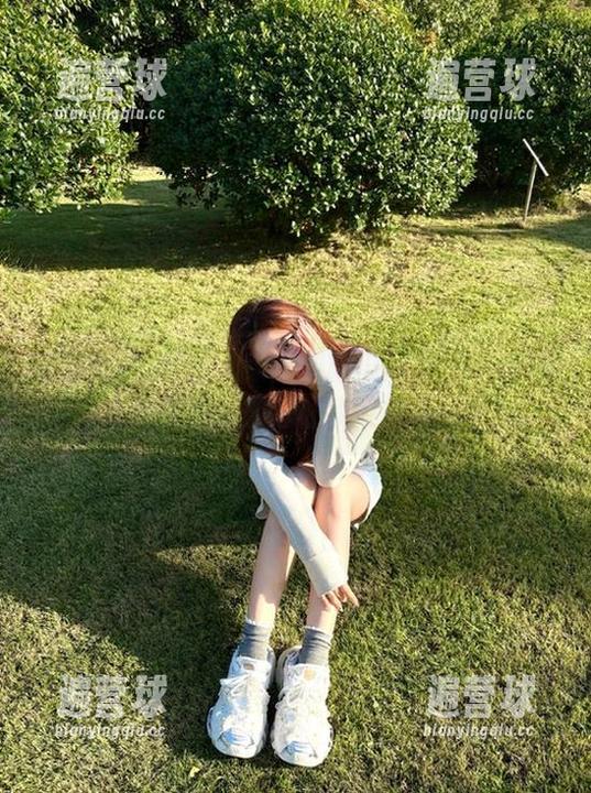 黑料吃瓜网 人家黑料吃瓜网捞出的视频,每个都戳心,却总让我疑惑网站多少。