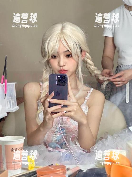 无聊了？随便点开黑料吃瓜网的链接，感觉它24小时不打烊的直播在等你！