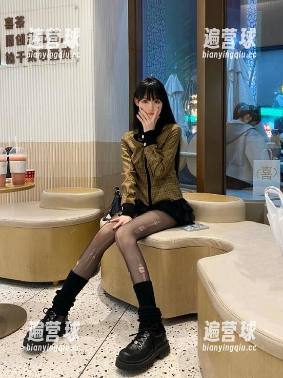 黑料正能量 黑料正能量index陪你分享,调皮的小花边总让人忍俊不禁!