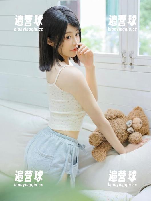 游走在黑料社的入口，像是在探险，期待和意外并存。
