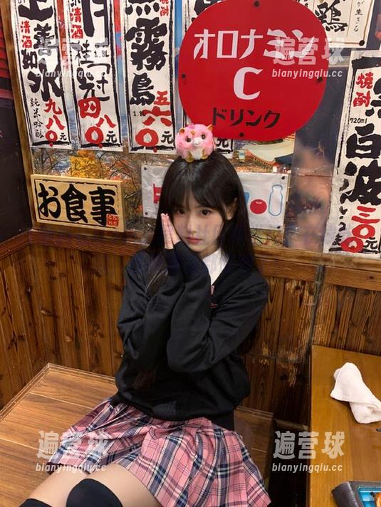 快来黑料社区传送门！在线吃瓜，连换频道都懒得了！