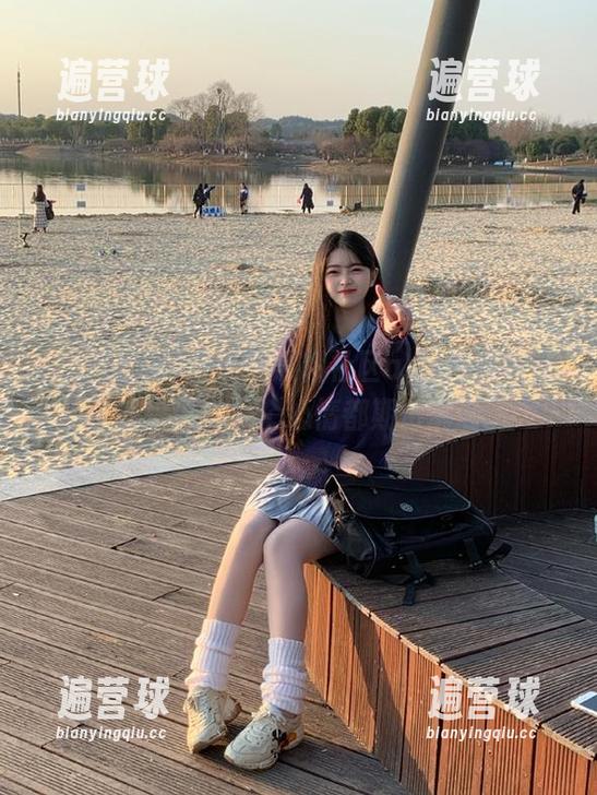 终于在黑料社区app在线等到了新更新，整个心情都期待满满。