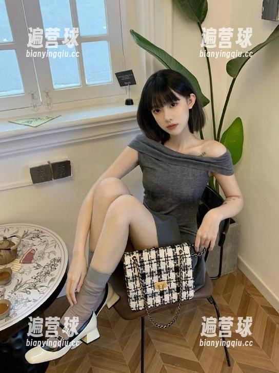 黑料社正能量 今晚,黑料社正能量直达,让你一边吃瓜一边熬夜!