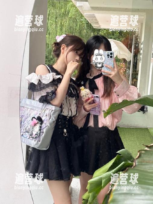 黑料社正能量，直达深夜八卦频率，擦亮眼睛继续熬夜吧！